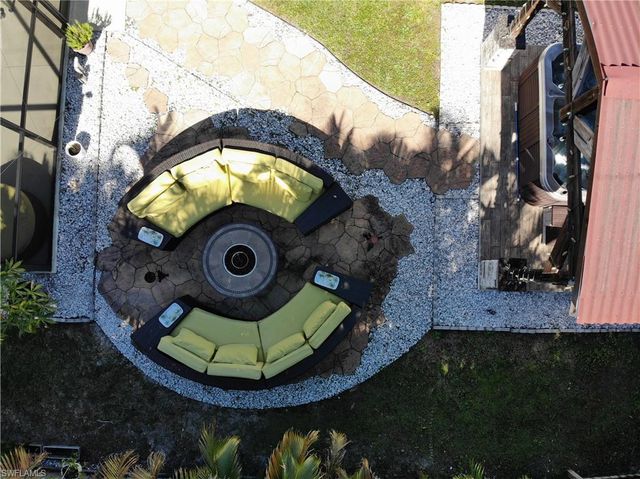 320 SE 28th TER, Cape Coral, FL 33904