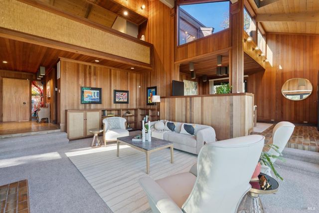 14 Oak Grove Way, Napa, CA 94559