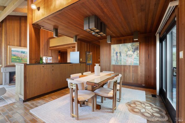 14 Oak Grove Way, Napa, CA 94559