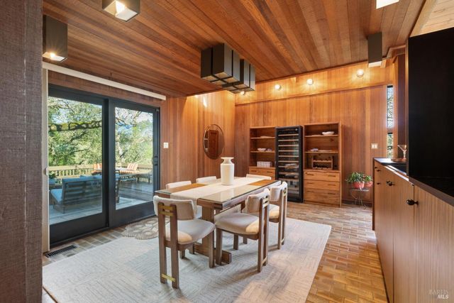 14 Oak Grove Way, Napa, CA 94559