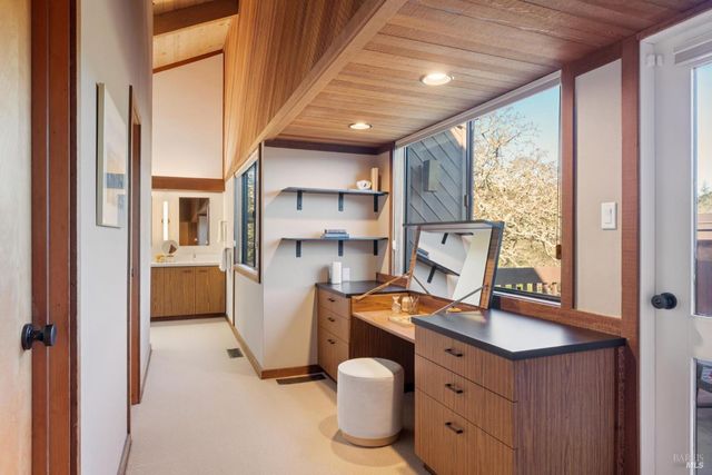 14 Oak Grove Way, Napa, CA 94559