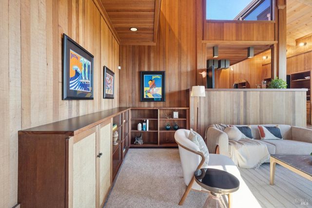 14 Oak Grove Way, Napa, CA 94559