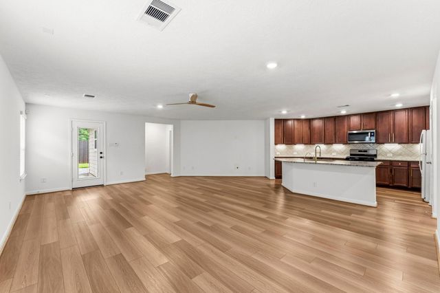 9530 Louis Phillip Street, Magnolia, TX 77354