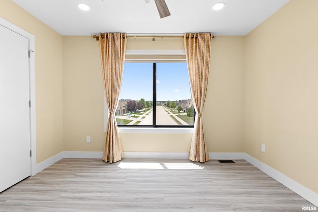 2817 W Lake Trail Court, Dunlap, IL 61525