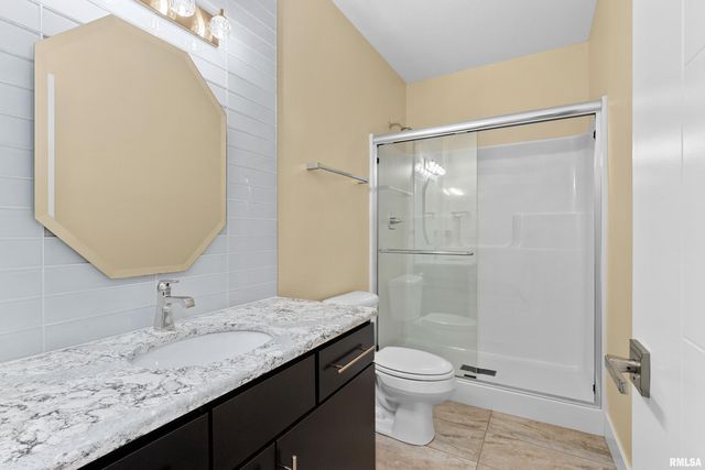 2817 W Lake Trail Court, Dunlap, IL 61525