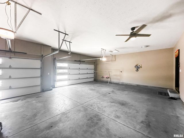 2817 W Lake Trail Court, Dunlap, IL 61525