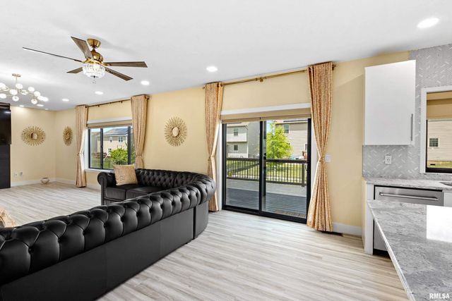 2817 W Lake Trail Court, Dunlap, IL 61525