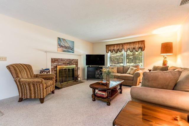 209 Patriot Way, Barnstable, MA 02632
