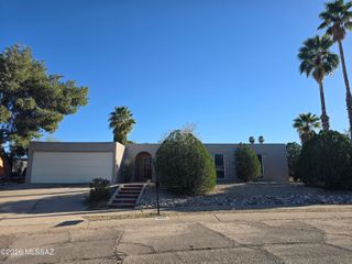 9402 E Placita Eunice, Tucson, AZ 85715