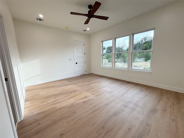 1713 Whitetail RD, Horseshoe Bay, TX 78657