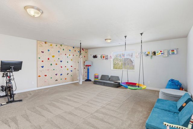 970 N BEXLEY DR, North Salt Lake, UT 84054