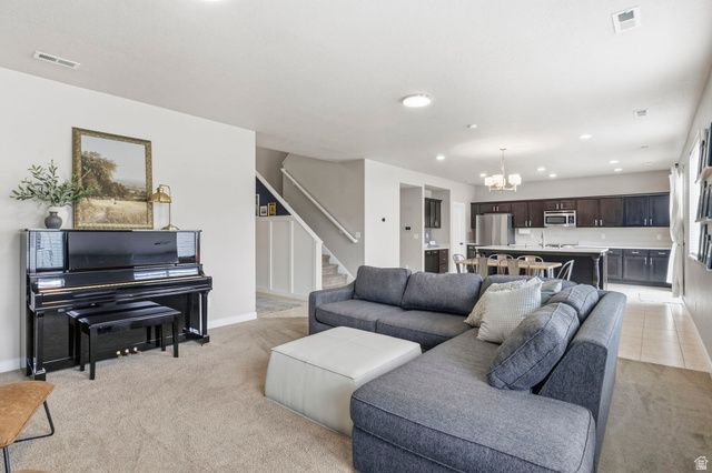 970 N BEXLEY DR, North Salt Lake, UT 84054