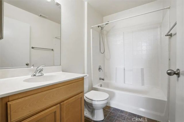 310 E Mccoy 11F, Santa Maria, CA 93455