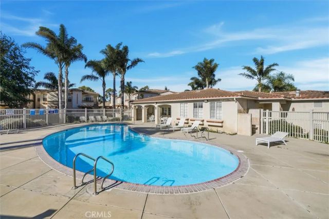 310 E Mccoy 11F, Santa Maria, CA 93455