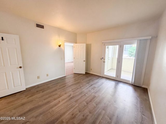 1200 E River Road L158, Tucson, AZ 85718