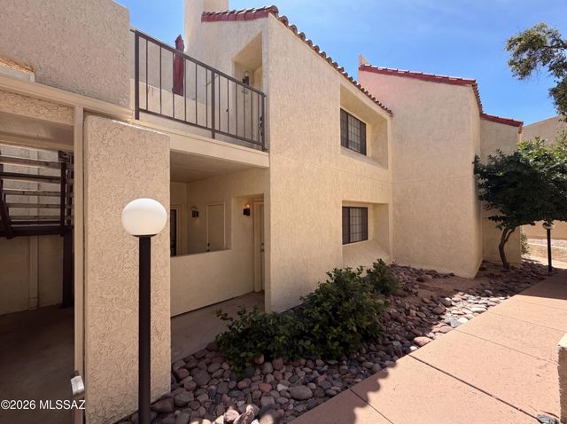 1200 E River Road L158, Tucson, AZ 85718