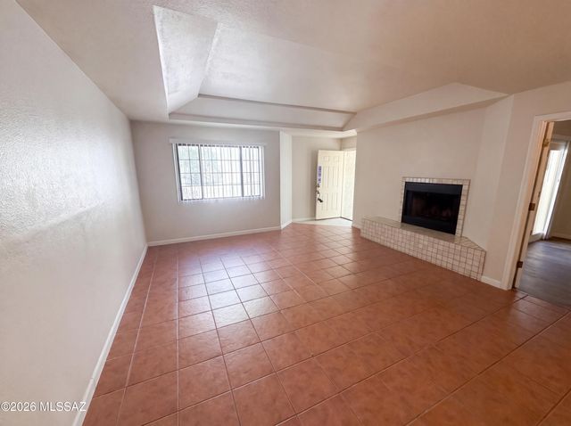 1200 E River Road L158, Tucson, AZ 85718