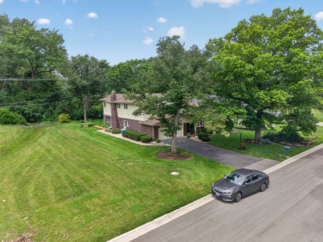 13030 S Cypress Lane, Palos Heights, IL 60463