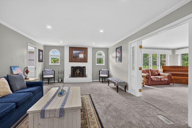 13030 S Cypress Lane, Palos Heights, IL 60463