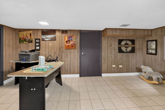 13030 S Cypress Lane, Palos Heights, IL 60463