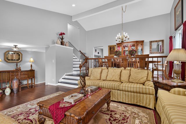 13030 S Cypress Lane, Palos Heights, IL 60463