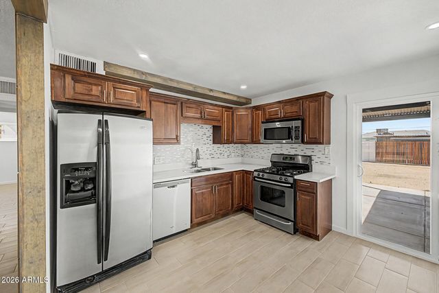 2929 W LOMA Lane, Phoenix, AZ 85051