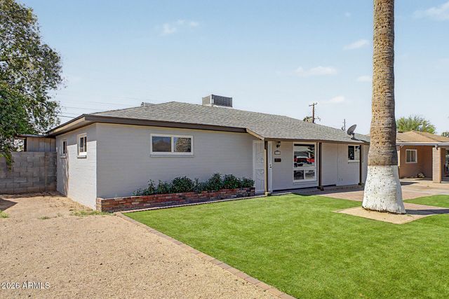 2929 W LOMA Lane, Phoenix, AZ 85051