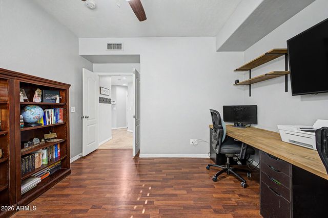 2848 E FOUNTAIN Street, Mesa, AZ 85213