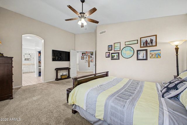 2848 E FOUNTAIN Street, Mesa, AZ 85213