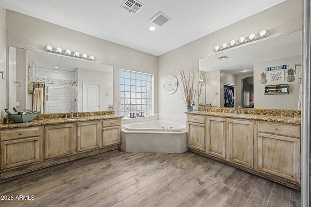 2848 E FOUNTAIN Street, Mesa, AZ 85213