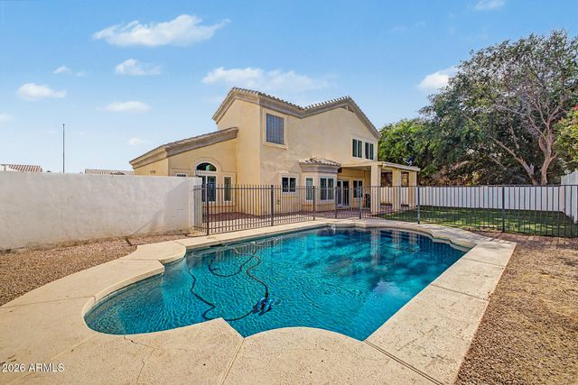2848 E FOUNTAIN Street, Mesa, AZ 85213