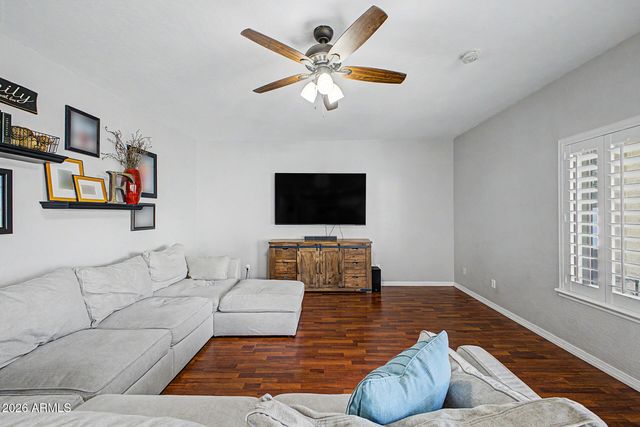 2848 E FOUNTAIN Street, Mesa, AZ 85213