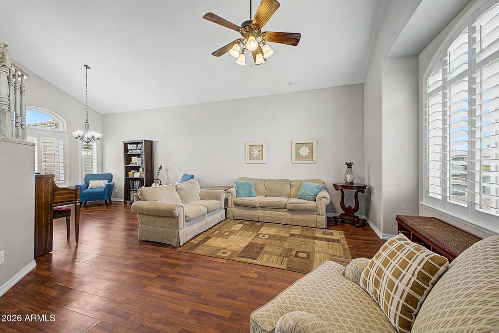 Image 4 of property listing at 2848 E FOUNTAIN Street, Mesa, AZ 85213