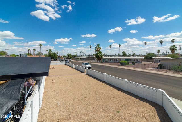 2140 W HEATHERBRAE Drive, Phoenix, AZ 85015