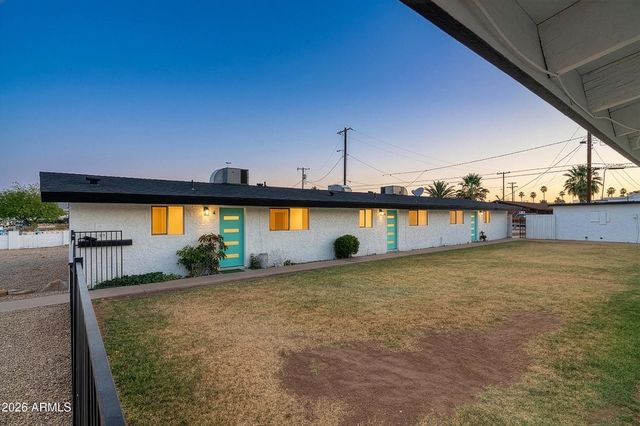 2140 W HEATHERBRAE Drive, Phoenix, AZ 85015