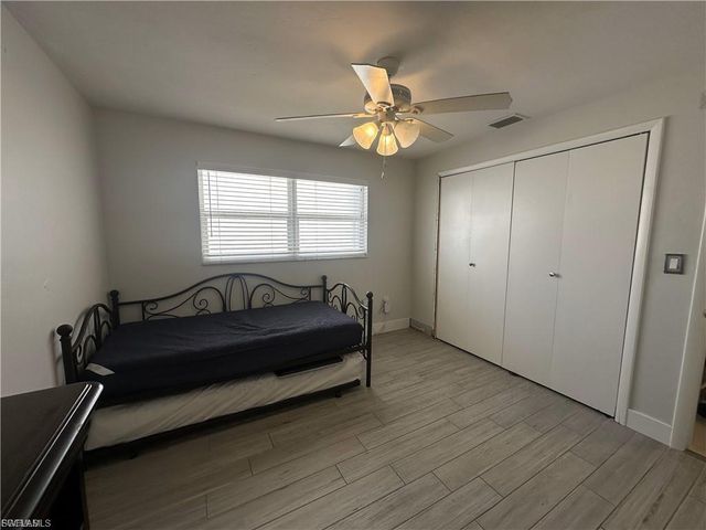 2941 SE 10th PL, Cape Coral, FL 33904