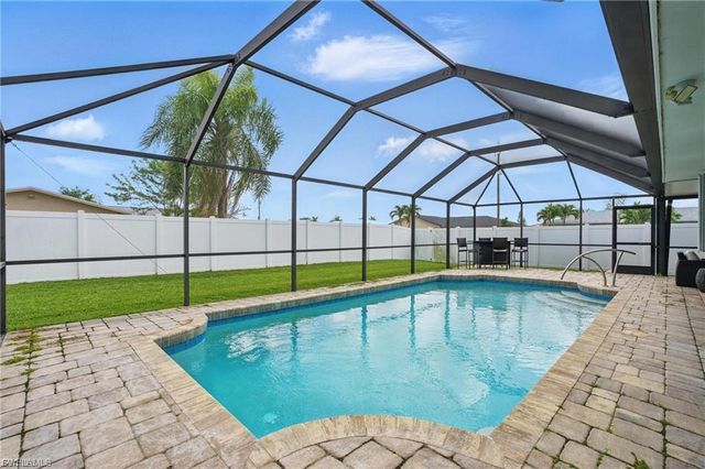 2941 SE 10th PL, Cape Coral, FL 33904