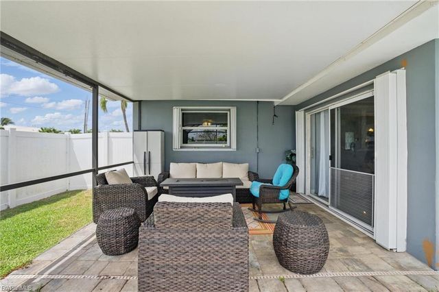 2941 SE 10th PL, Cape Coral, FL 33904