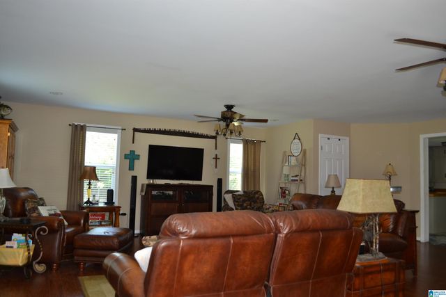 8601 BRADFORD TRAFFORD ROAD, Pinson, AL 35126