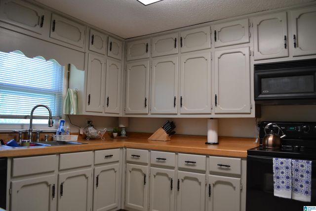 8601 BRADFORD TRAFFORD ROAD, Pinson, AL 35126