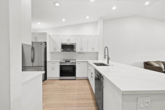 10352 MATEO Court, Boca Raton, FL 33498