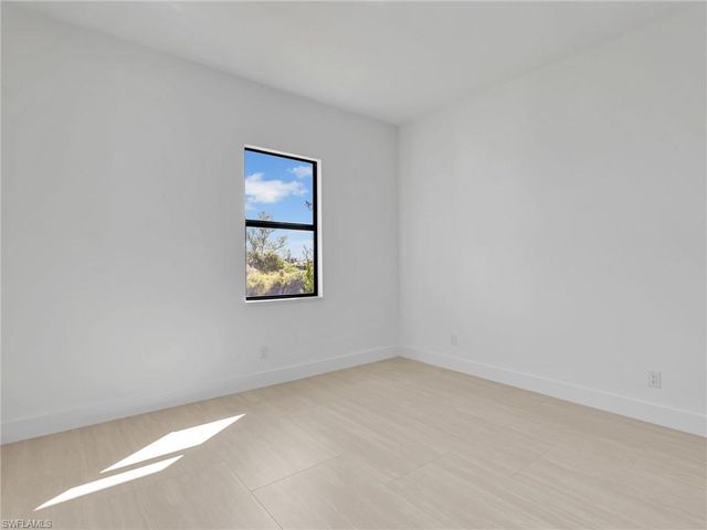 1723 NW 7th AVE, Cape Coral, FL 33993