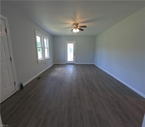 7276 Griffin RD, Gloucester, VA 23061