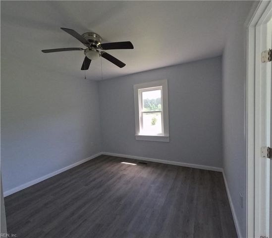 7276 Griffin RD, Gloucester, VA 23061