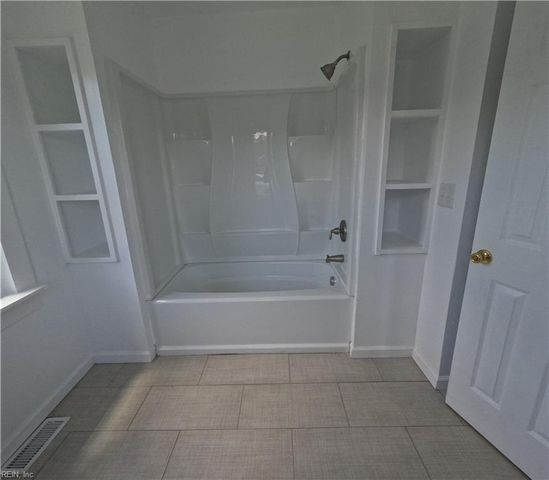 7276 Griffin RD, Gloucester, VA 23061