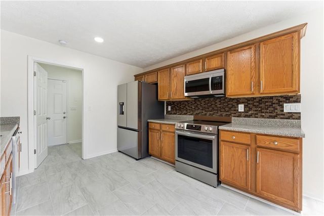 1500 Keystone Drive, Conley, GA 30288