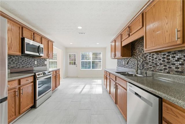 1500 Keystone Drive, Conley, GA 30288