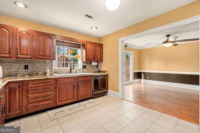 6210 Douglas Manor Court, Douglasville, GA 30134