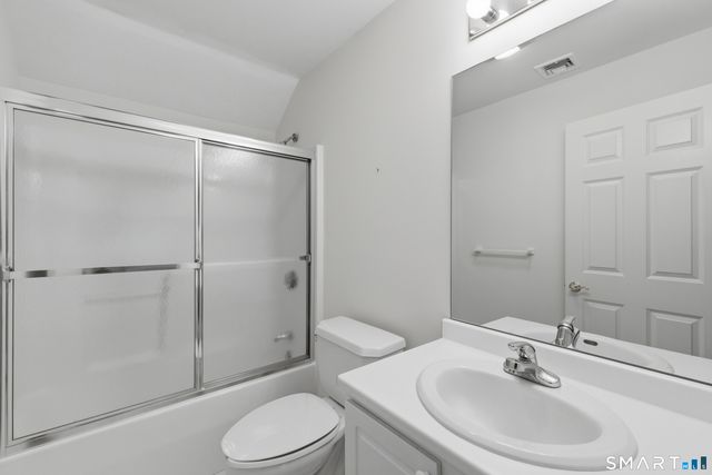12 Tabor Circle, West Hartford, CT 06117