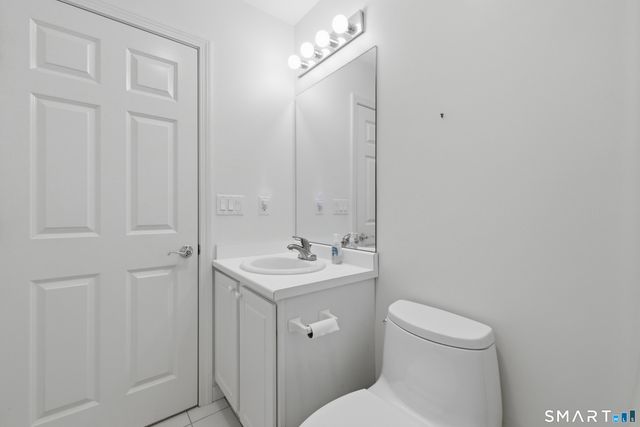 12 Tabor Circle, West Hartford, CT 06117
